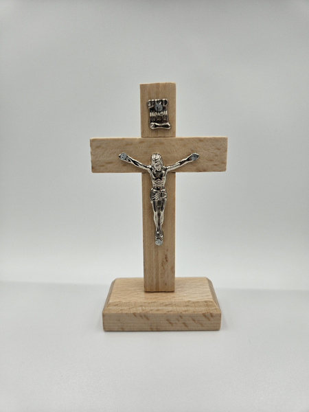 Standing wooden cross 17cm