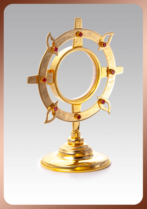 Monstrance decorated with rubies with a height of 20 cm