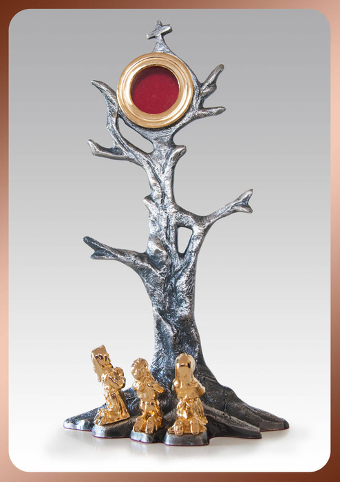 Relic of the apparitions of Fatima brass,gilded and silver-plated for one relic with a height of 27 cm