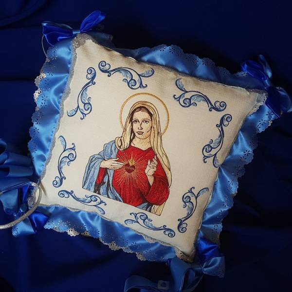 Corpus Christi processional pillow, Heart of Mary