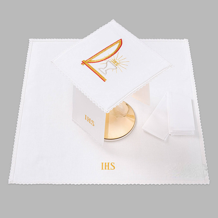 Altar chalice linen finished with lace cross boat