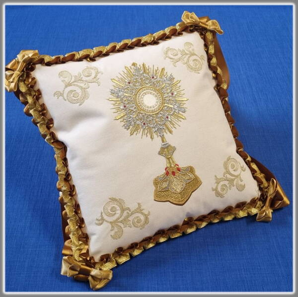 Processional cushion with the image of St. Stanislaus