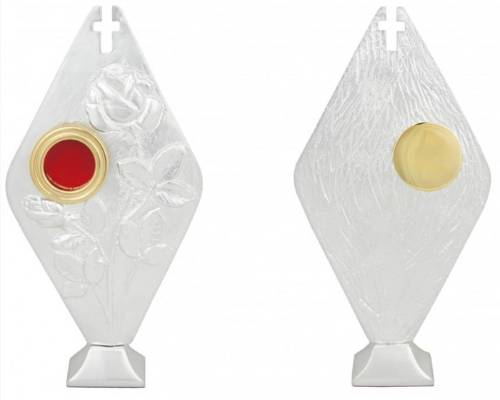 Mosadzný relikviár zasvätený sv. Ricie s výškou 23,5 cm