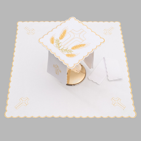 Bohato vyšívané plátno oltárneho kalicha