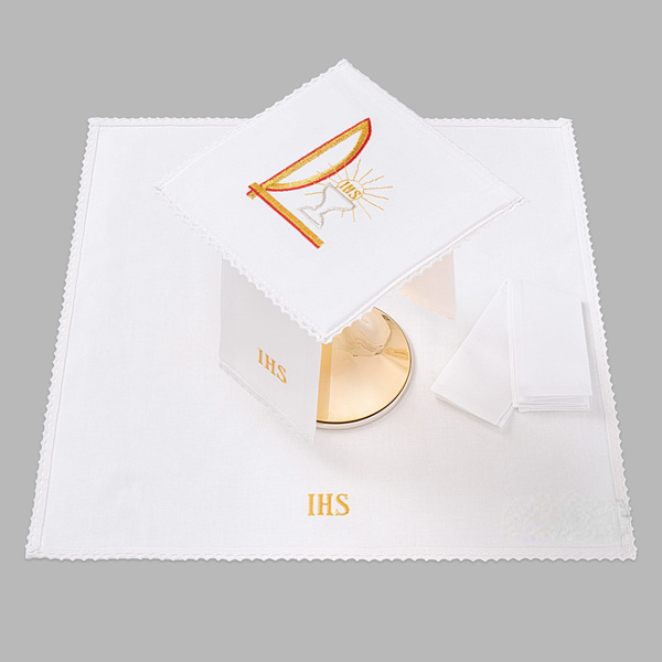 Oltárny kalich plátno zdobené čipkou kríž loď