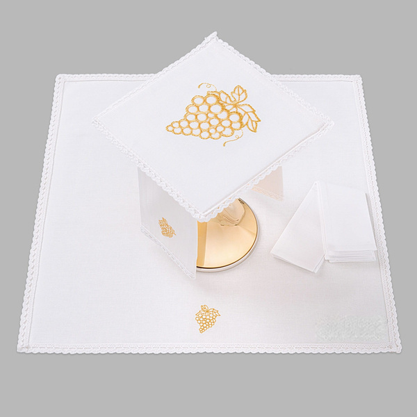 Oltárny kalich plátno zdobené čipkou hroznového zlata