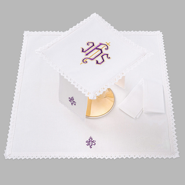 Bielizna kielichowa ołtarzowa wykończona koronką JHS fioletowy