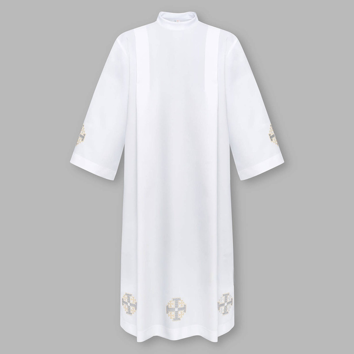  Embroidered priest's robe with cross motif and zipper on shoulder