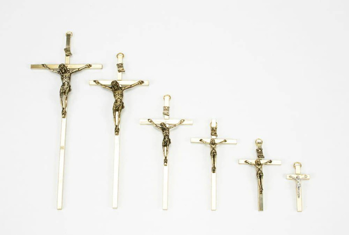 Brass cross 8 cm