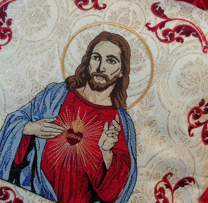 Corpus Christi processional cushion, Heart of the Lord Jesus
