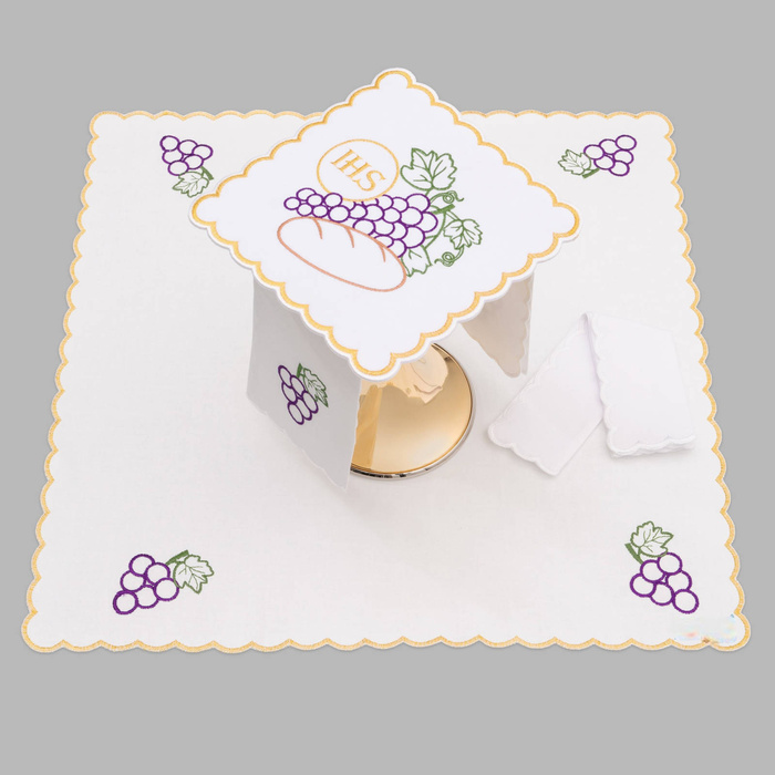 Altar chalice linen richly embroidered