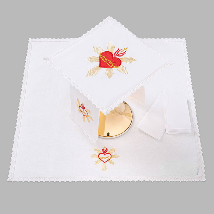 Altar chalice linen trimmed with lace Heart